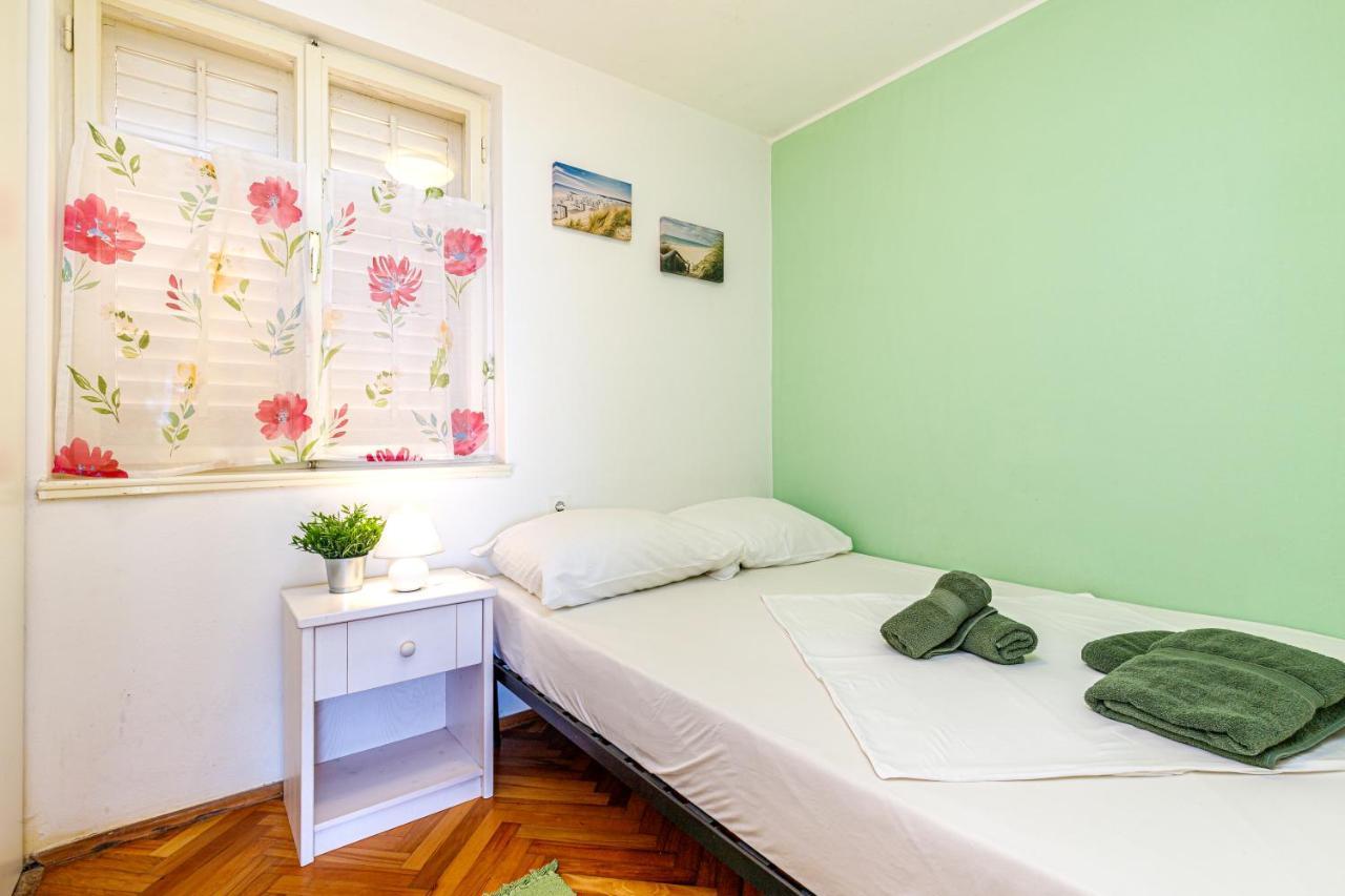 Al Mare Apartments Rovinj Exterior photo
