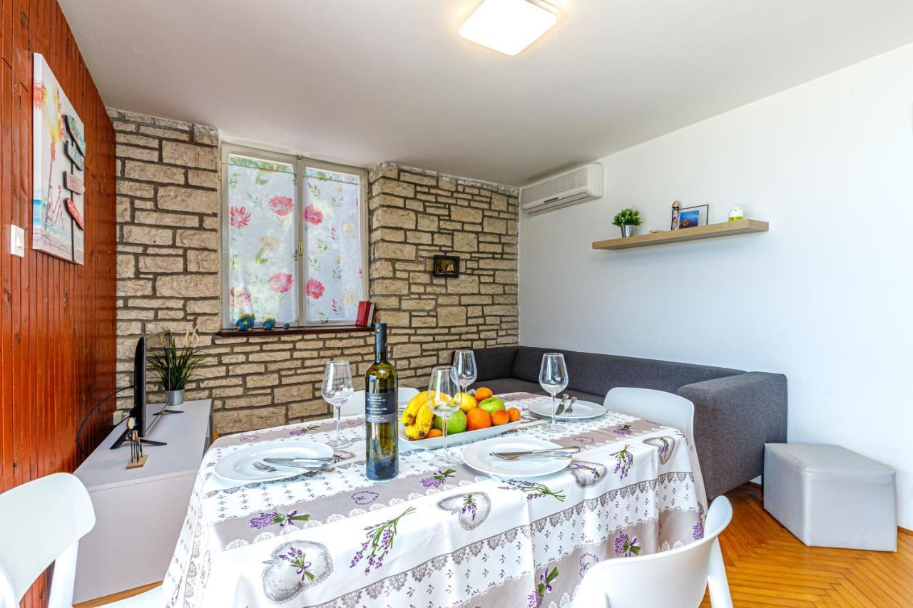 Al Mare Apartments Rovinj Exterior photo