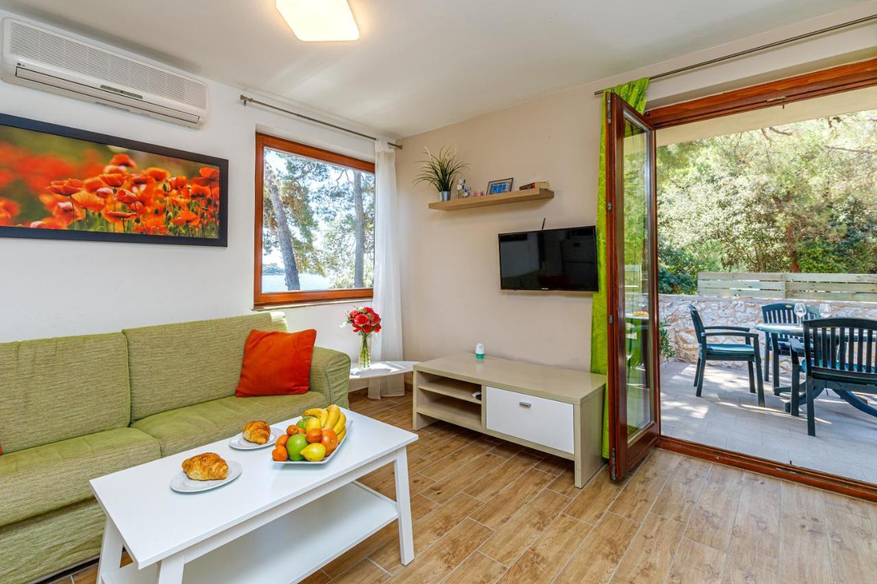 Al Mare Apartments Rovinj Exterior photo