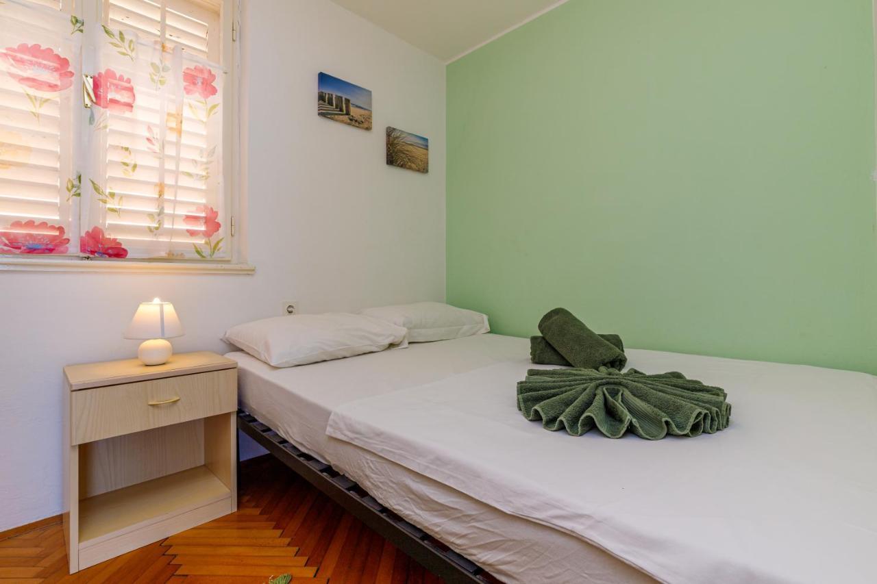 Al Mare Apartments Rovinj Exterior photo