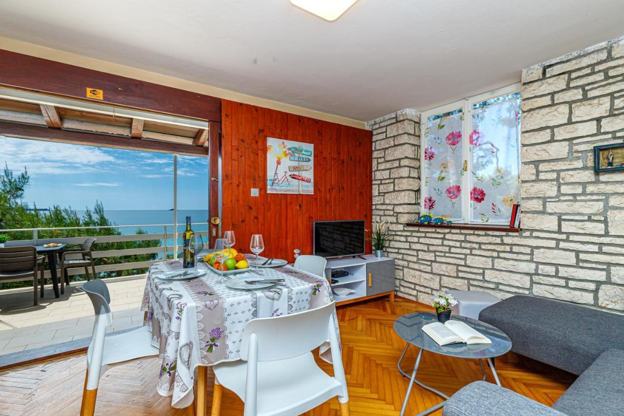 Al Mare Apartments Rovinj Exterior photo
